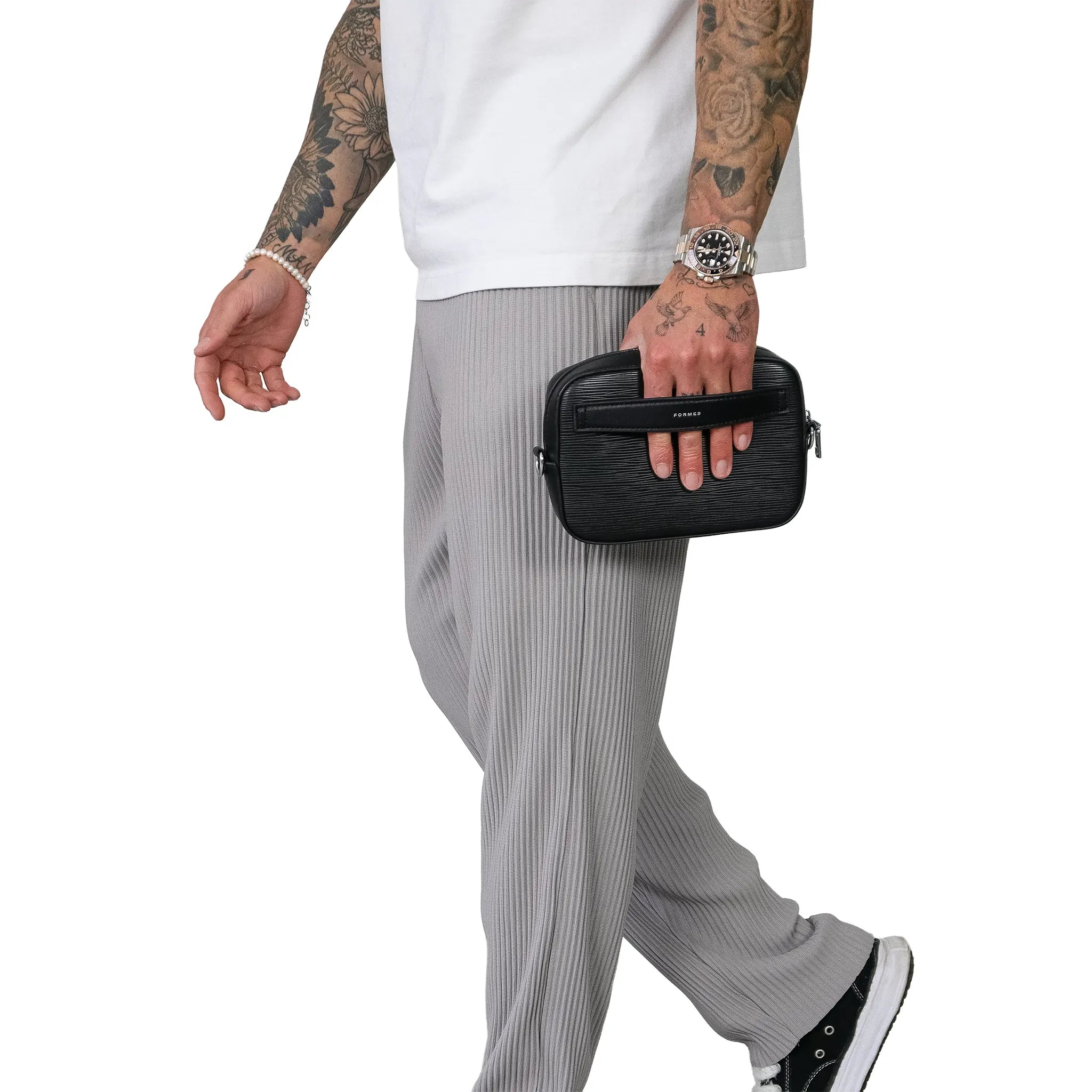 Model View of Formes Adapt Ripple Nero Mini Crossbody Bag